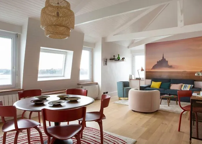 Dinard, Tres Bel Appartement***** Avec Vue Sur Mer