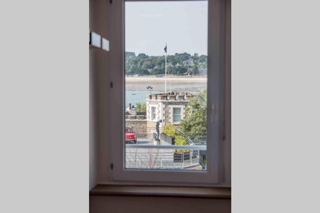 Apartment Dinard, Tres Bel Appartement***** Avec Vue Sur Dinard